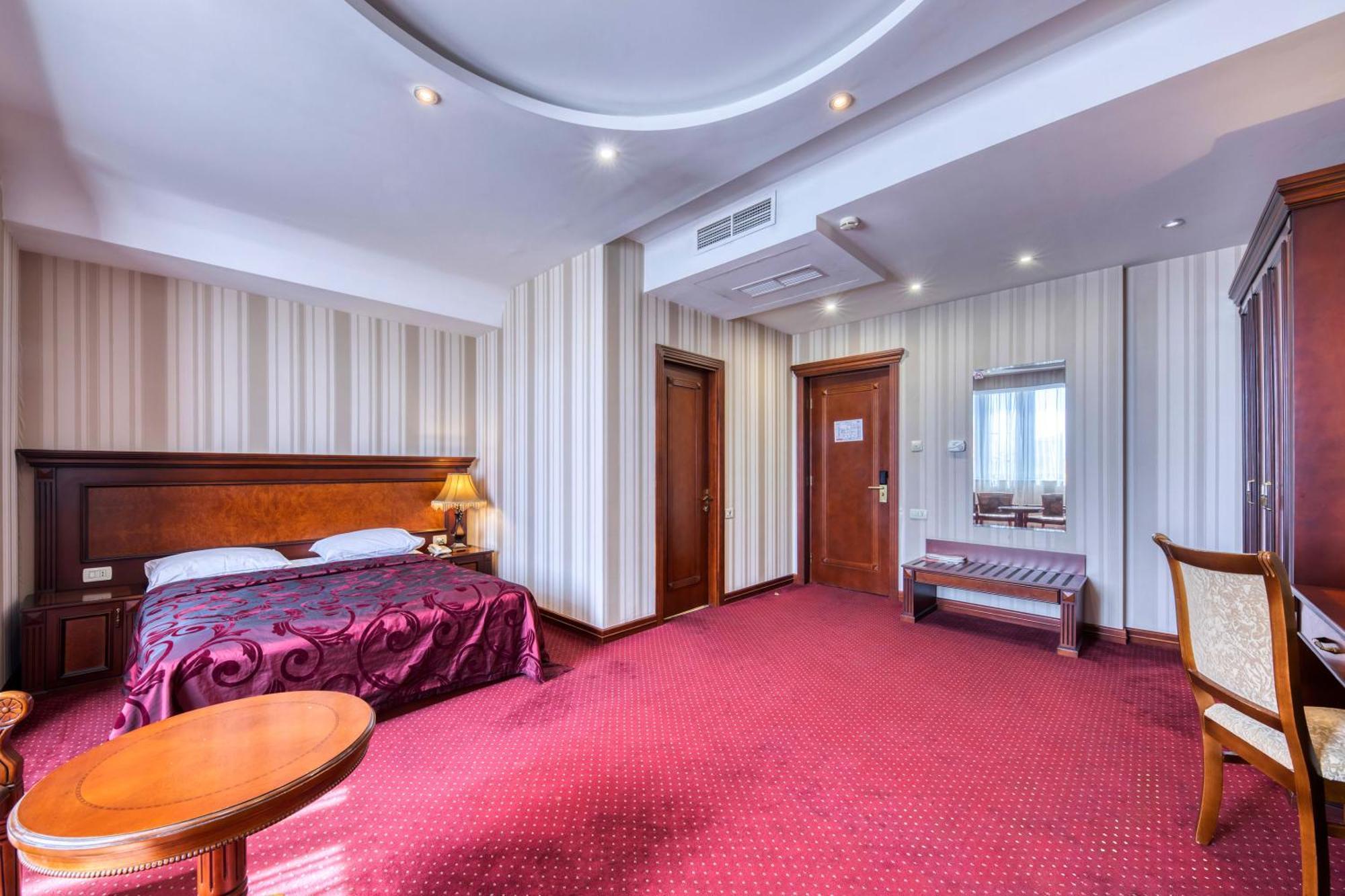 Spa Hotel Grace Forum エレバン 部屋 写真
