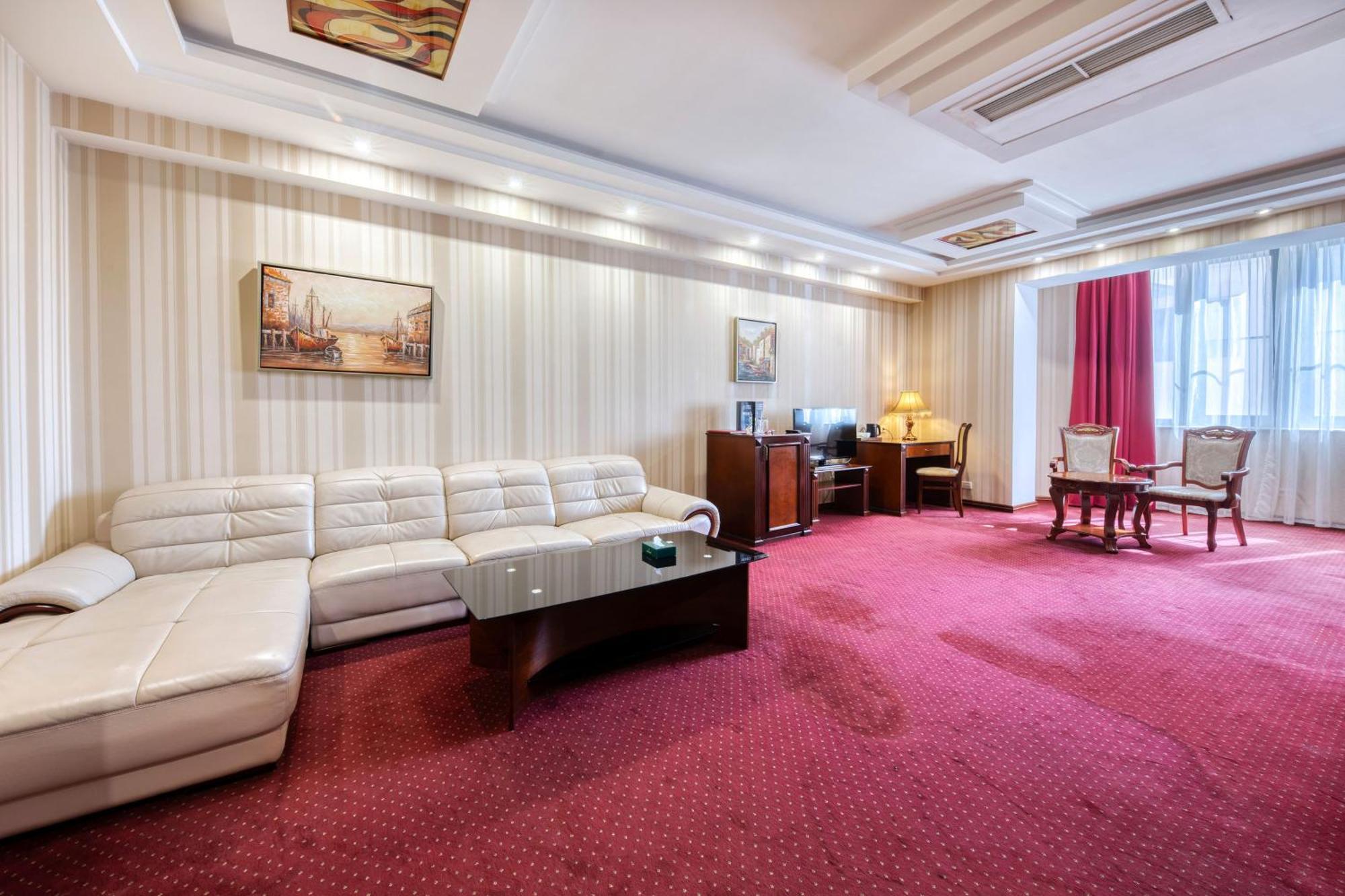 Spa Hotel Grace Forum エレバン 部屋 写真