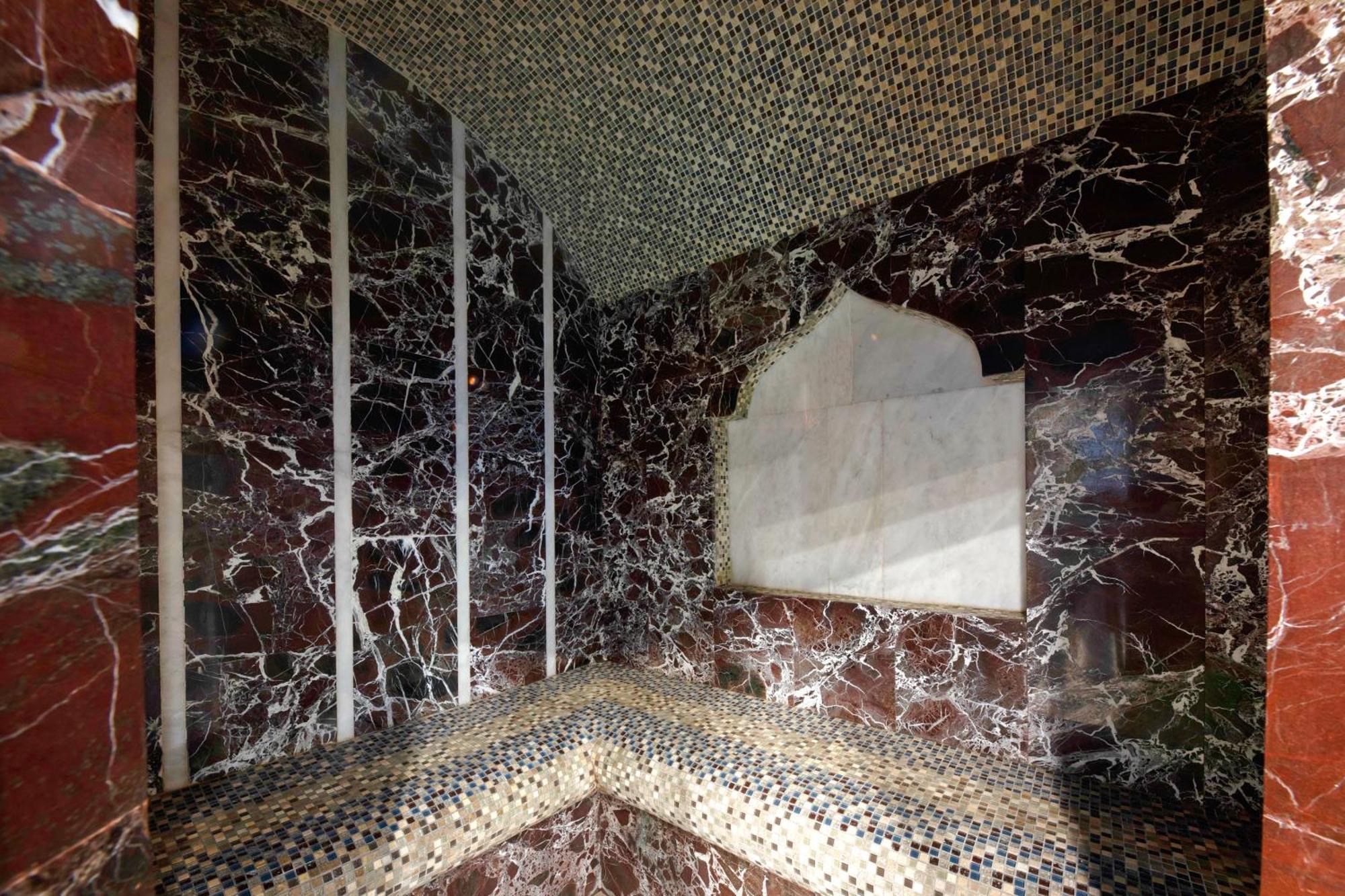Spa Hotel Grace Forum エレバン エクステリア 写真